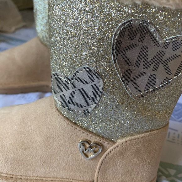 Sold - Picture 2 of 4